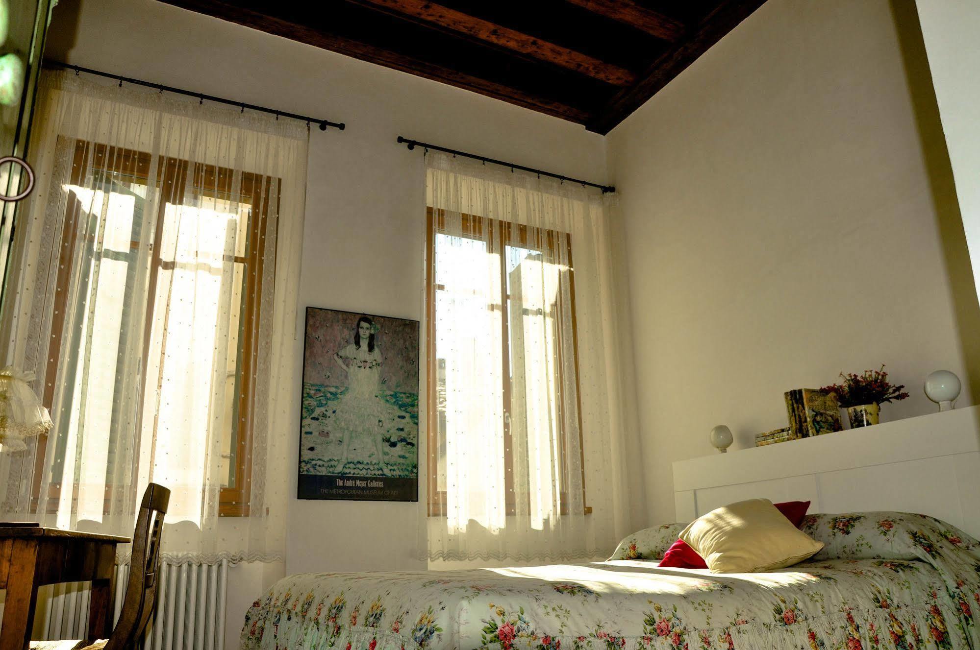 Piazza Erbe Suites Verona Exterior photo